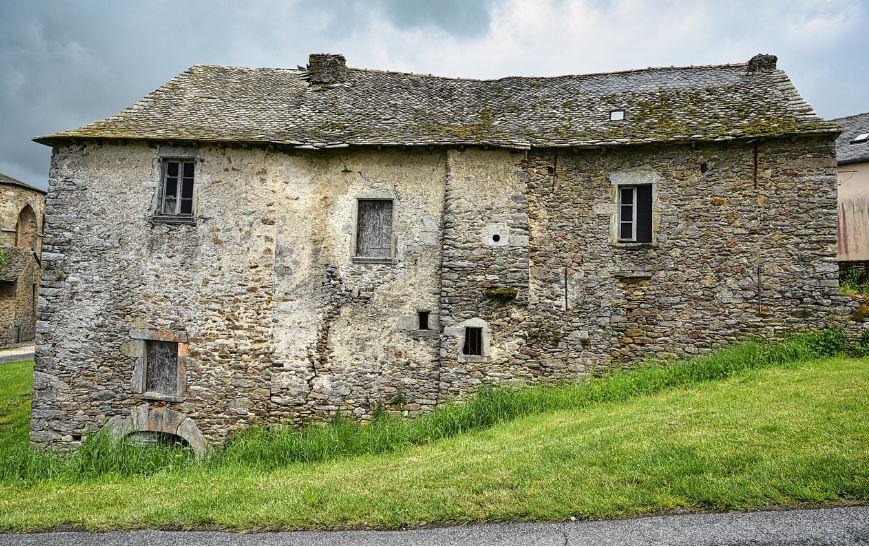 ΣτΕ: Όχι κατεδαφίσεις «στα τυφλά» σε παραδοσιακούς οικισμούς