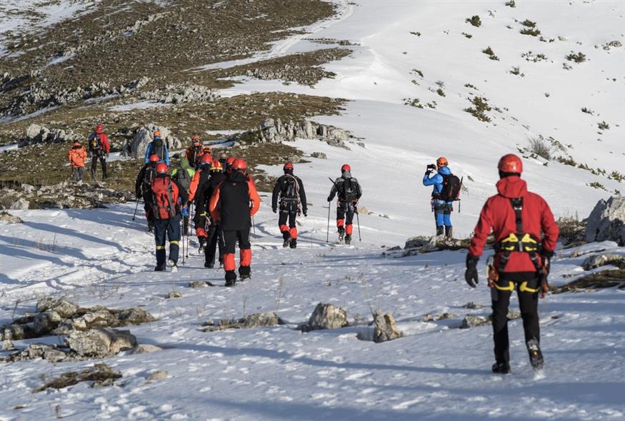 Ταΰγετος: Σε εξέλιξη μεγάλη επιχείρηση διάσωσης 8 ορειβατών που έπεσαν σε χαράδρα
