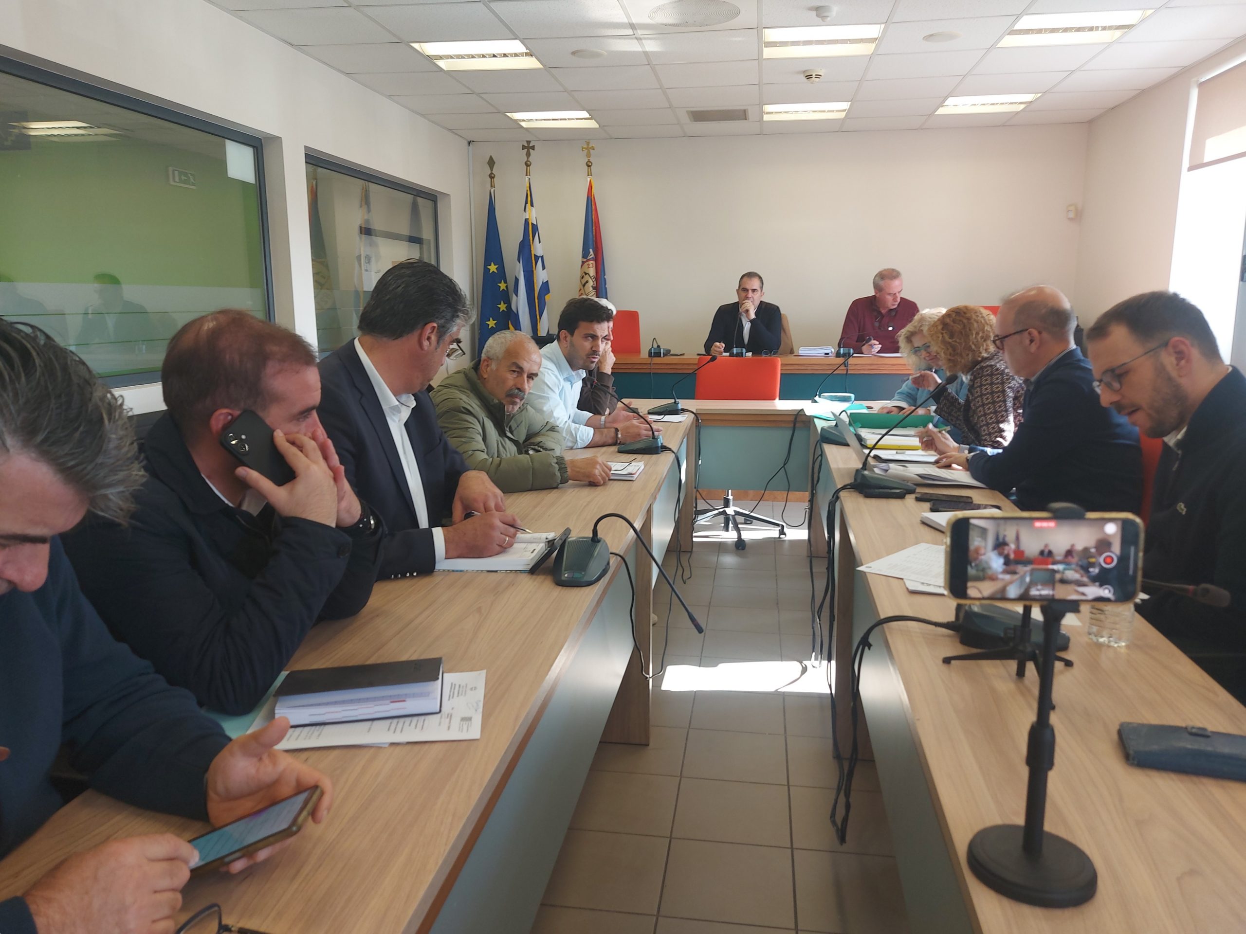 Δημοτική Επιτροπή Καλαμάτας: «Πέρασαν» τεχνικό πρόγραμμα και προϋπολογισμός, με τη μειοψηφία να καταψηφίζει