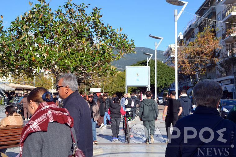 Πώς λειτουργούν σήμερα καταστήματα, σούπερ μάρκετ και τράπεζες