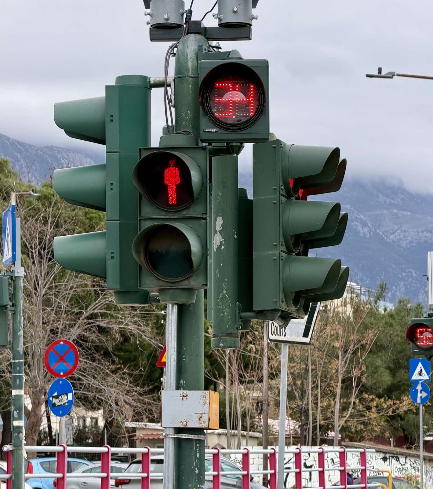 Αντίστροφη μέτρηση στα φανάρια