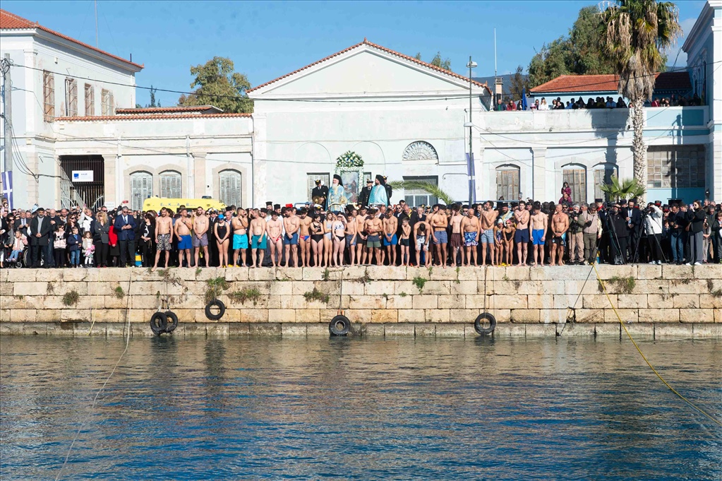 Θεοφάνεια: Σήμερα στο λιμάνι της Καλαμάτας ο αγιασμός των υδάτων