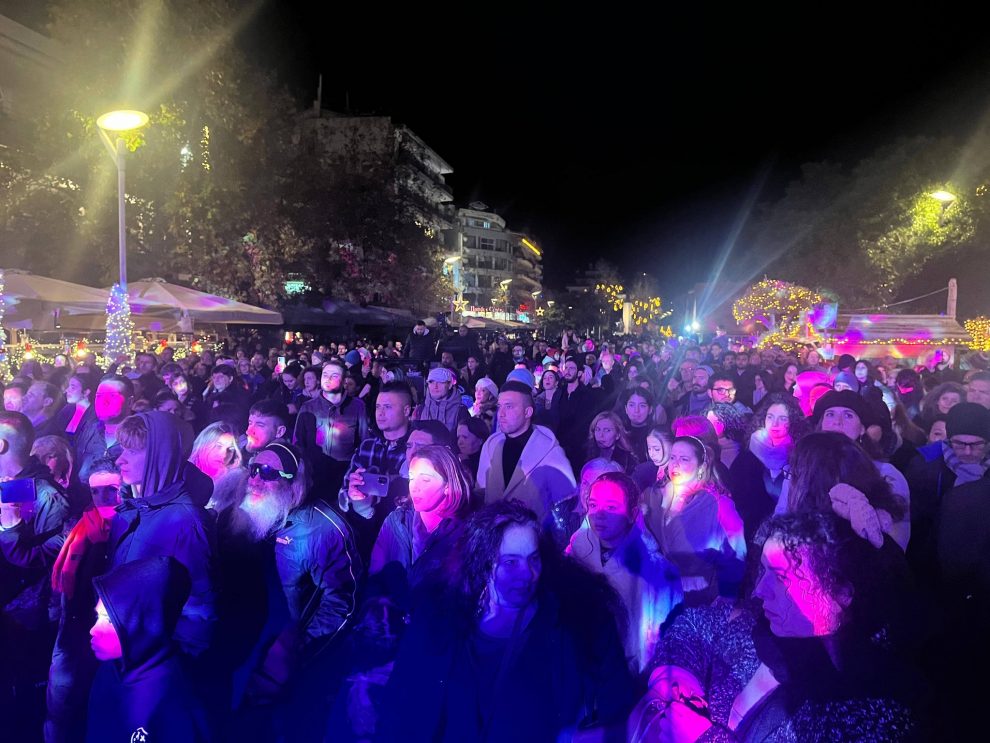 Η Καλαμάτα υποδέχθηκε το 2026 με μουσική, φως και αισιοδοξία