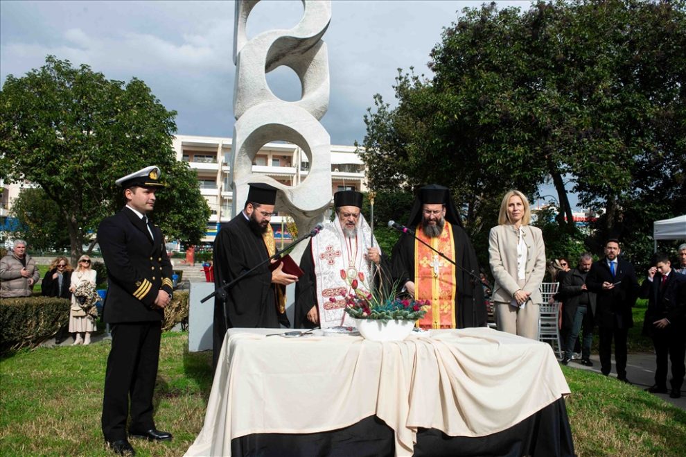 Έκοψαν βασιλόπιτα για αυτούς… χωρίς αυτούς…