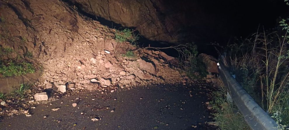 Κλειστός ο δρόμος για Νέδα,  καθιζήσεις σε δρόμους