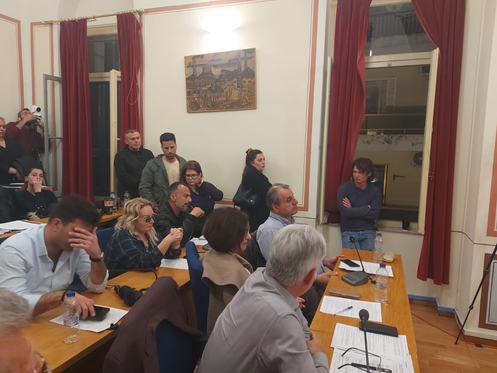 Απολυμένοι από το πρόγραμμα Κοινωφελούς  Εργασίας στο Δημοτικό Συμβούλιο Καλαμάτας