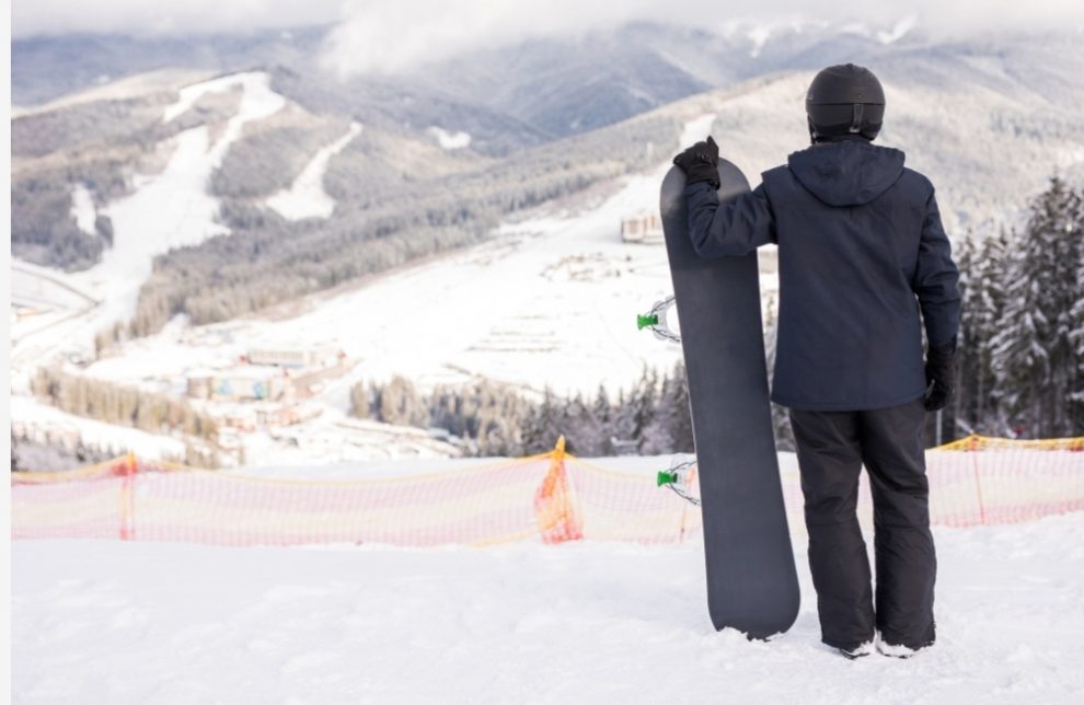 Ο κανόνας των 3 στρώσεων (3-Layer Rule): Πώς ντύνονται οι επαγγελματίες του βουνού