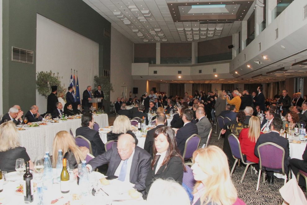 Το επίσημο γεύμα της Υπαπαντής με τα «καρφιά για την Κυβέρνηση»