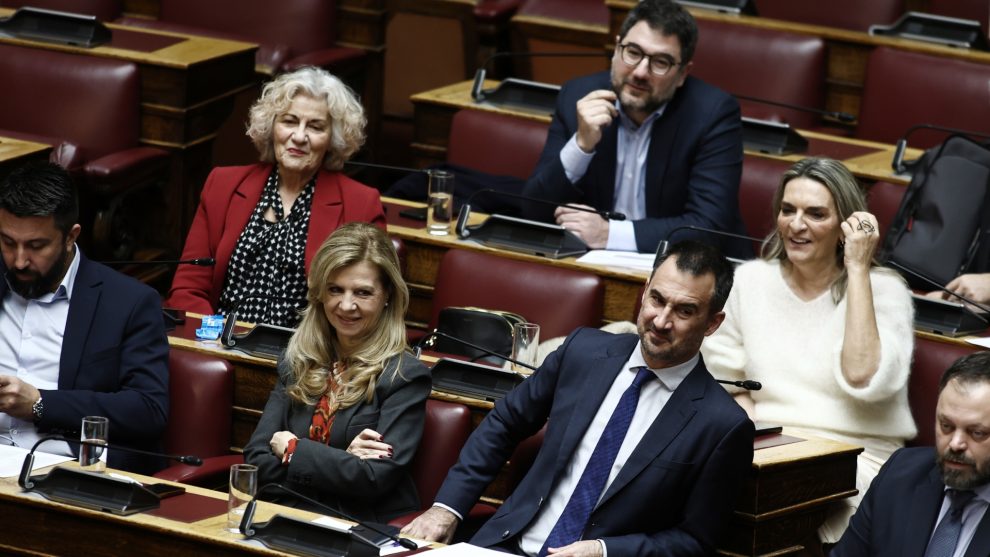 Τροπολογία της Νέας Αριστεράς για την ηγεσία της ΤτΕ – Στηρίζει ο ΣΥΡΙΖΑ