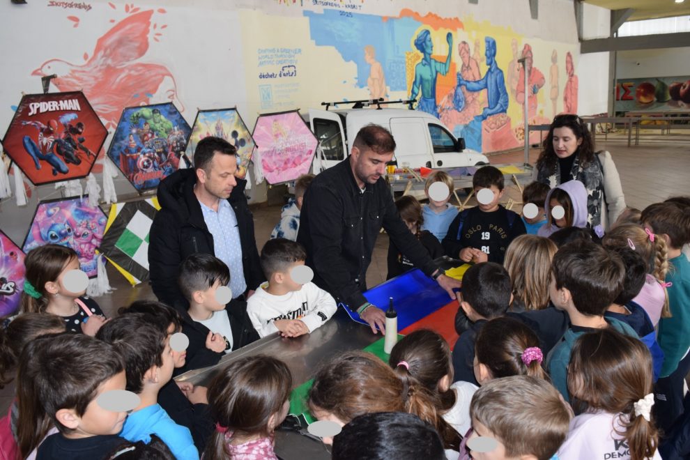 Την κατασκευή χαρταετών  ευχαριστήθηκαν παιδιά στην ΚΑΚ