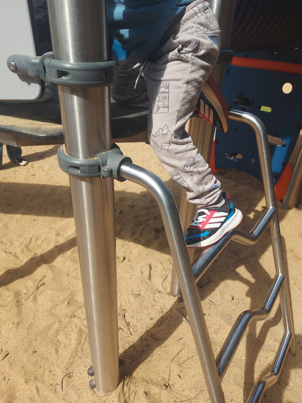 Παιδικών τραυματισμών συνέχεια