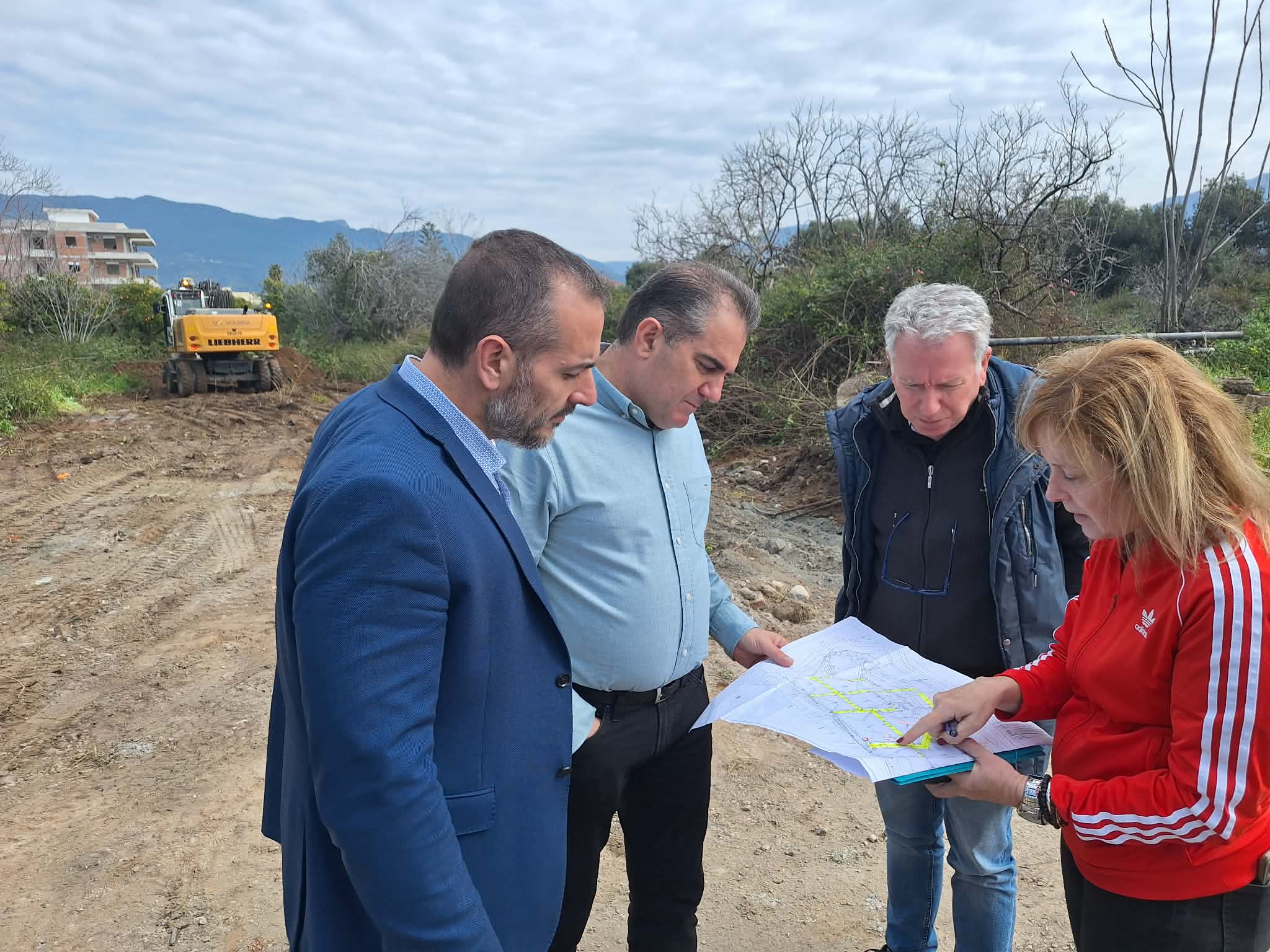 Σε εξέλιξη εργασίες διάνοιξης δρόμων στην Καλαμάτα