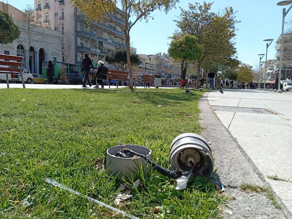 Όλα καταστραμμένα, αλλά ο Δήμος δεν τα πειράζει