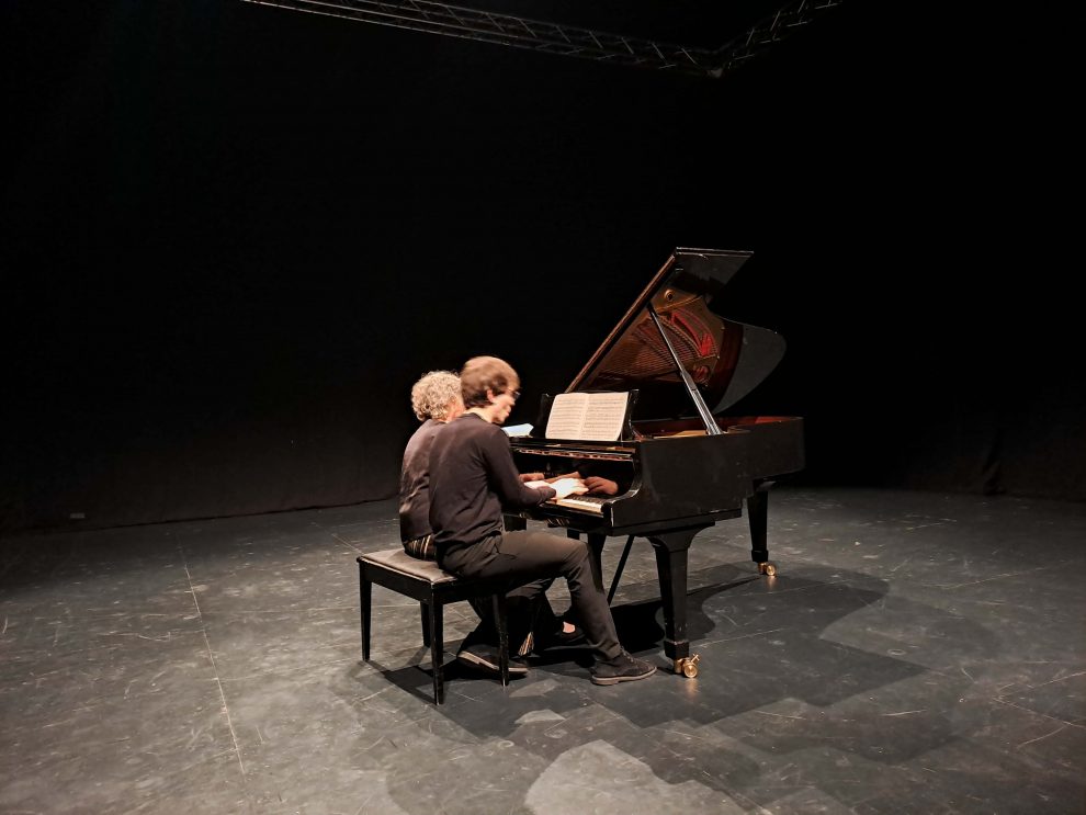 Κατάμεστο το Studio του Μεγάρου  Χορού Καλαμάτας στο ρεσιτάλ πιάνου