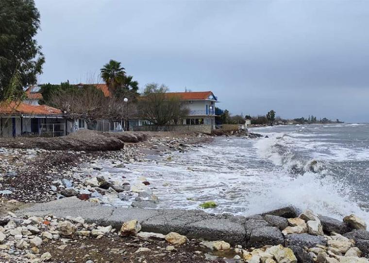 Συνάντηση αντιπεριφερειάρχη με κατοίκους της Αίπειας για τα προβλήματα διάβρωσης