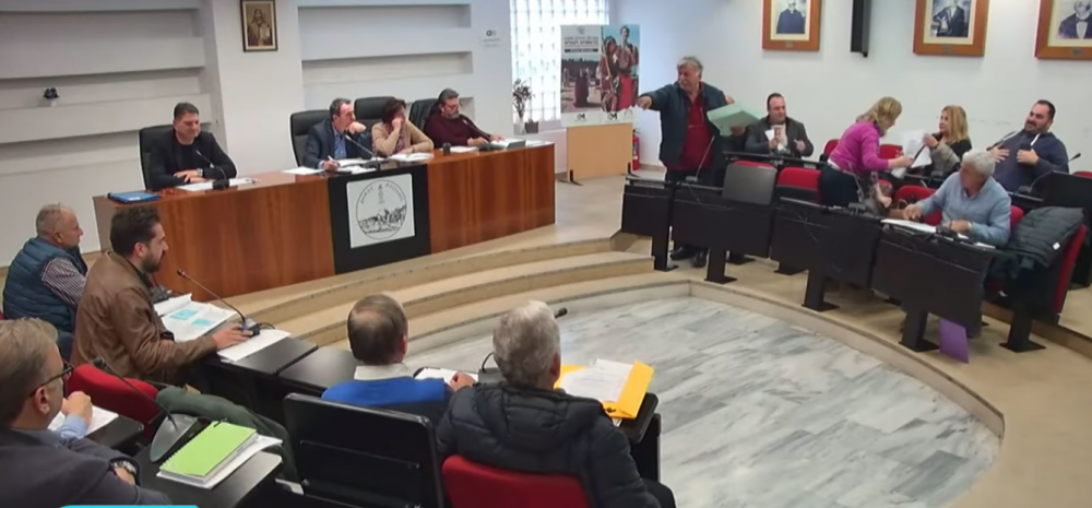 «Ευελιξία»… και νέα αποχώρηση της μείζονος  αντιπολίτευσης από το Δημοτικό Συμβούλιο Μεσσήνης