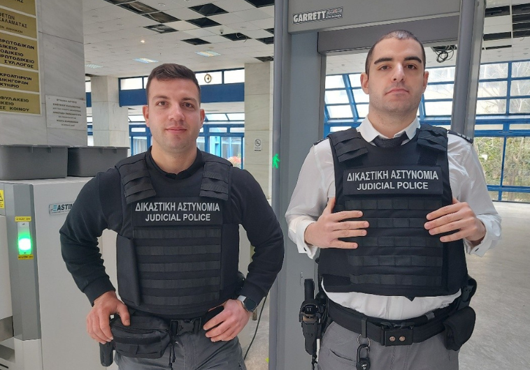 Δικαστική Αστυνομία: Πάνοπλη πλέον βάζει τάξη στο Δικαστικό Μέγαρο Καλαμάτας