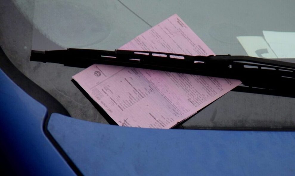 Ο Δήμος Καλαμάτας δέσμευσε τραπεζικό λογαριασμό για δύο κλήσεις 10ετίας