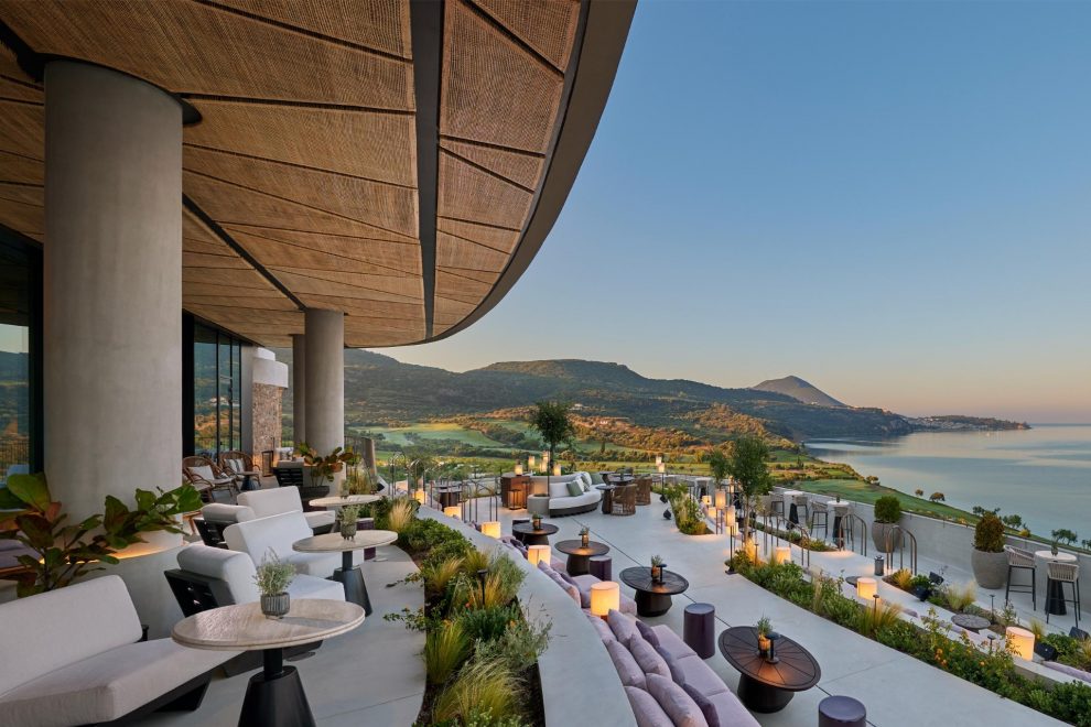 Mandarin Oriental, Costa Navarino και line Athens επαναπροσδιορίζουν την τέχνη του fine drinking