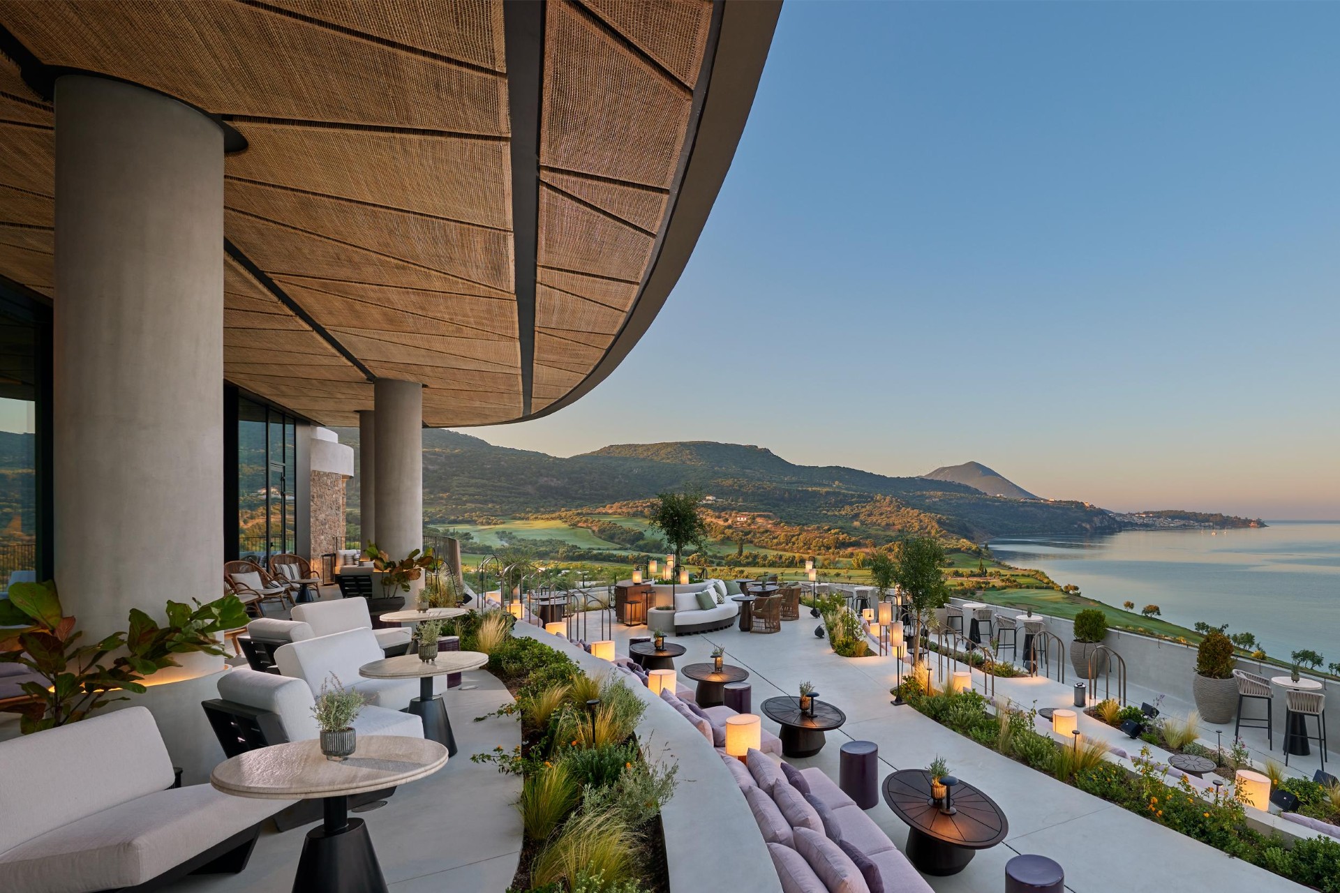 Mandarin Oriental, Costa Navarino και line Athens επαναπροσδιορίζουν την τέχνη του fine drinking