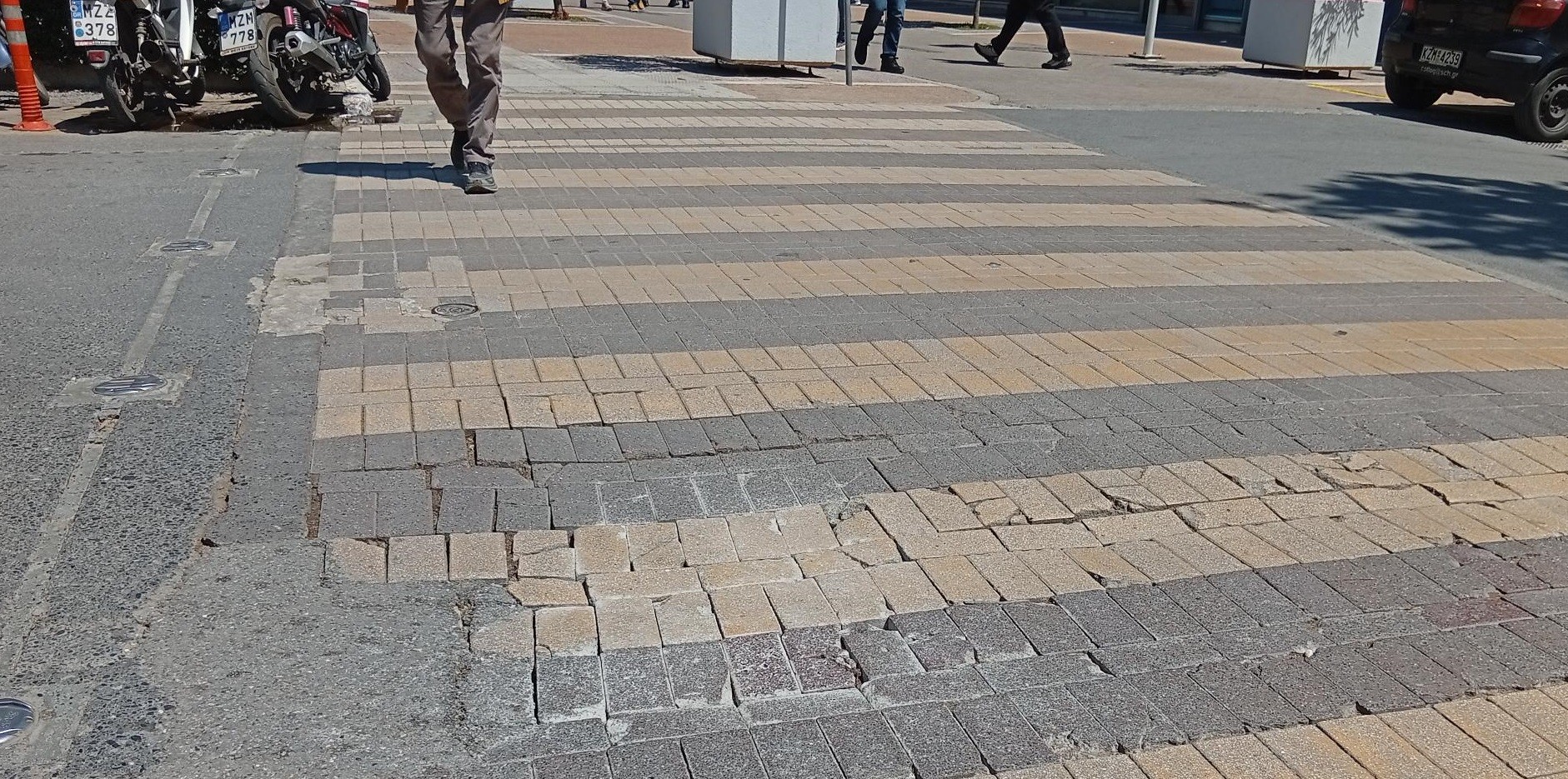 Διάβαση πεζών ανώμαλης επιφάνειας…
