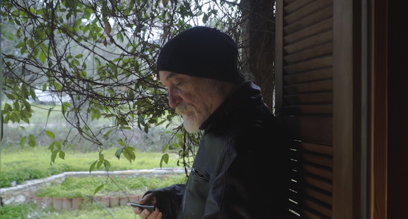«Το Ημερολόγιο ενός Εξόριστου»: Η ζωή του πρωτοπόρου μουσικού Φουάτ Σακά στο Doc Cafe