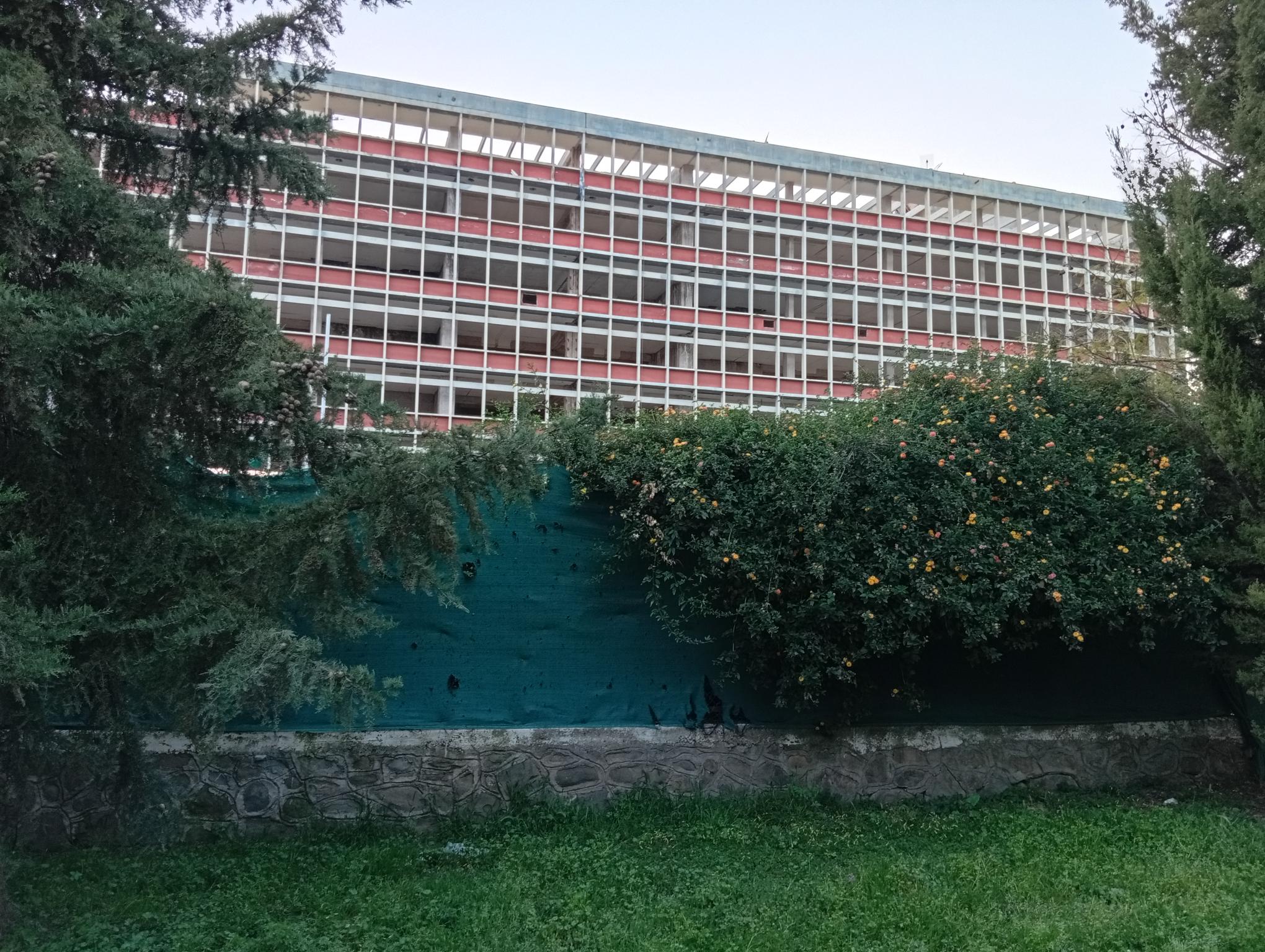 Τέλος στα σχέδια για υπόγειο πάρκινγκ στη Νομαρχία