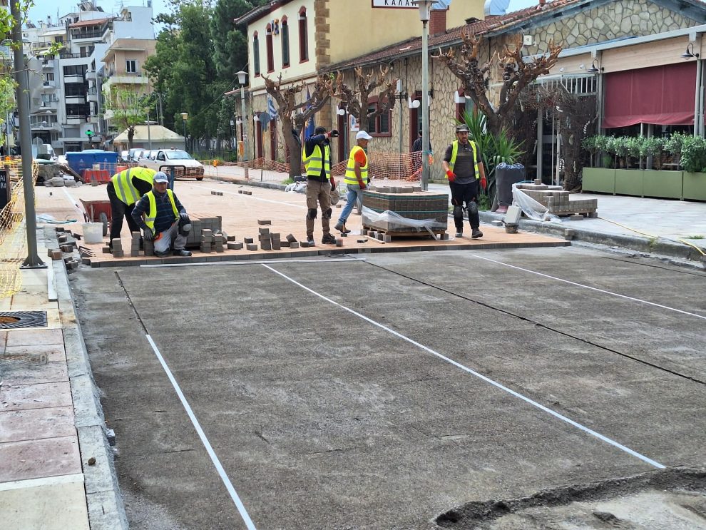 Συνεχίζονται οι αναπλάσεις  στην Κεφάλα και τη Νέδοντος