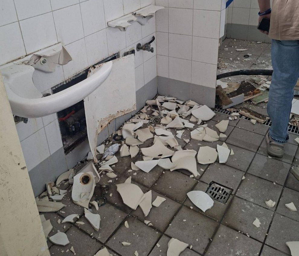Άγνωστοι λεηλάτησαν τις αθλητικές εγκαταστάσεις του Κορδία (φώτο)