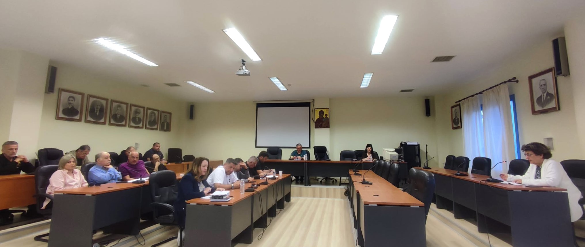 Δημοτικό Συμβούλιο Τριφυλίας: Μείωση δημοτικών τελών πρότεινε η Τσιγκάνου