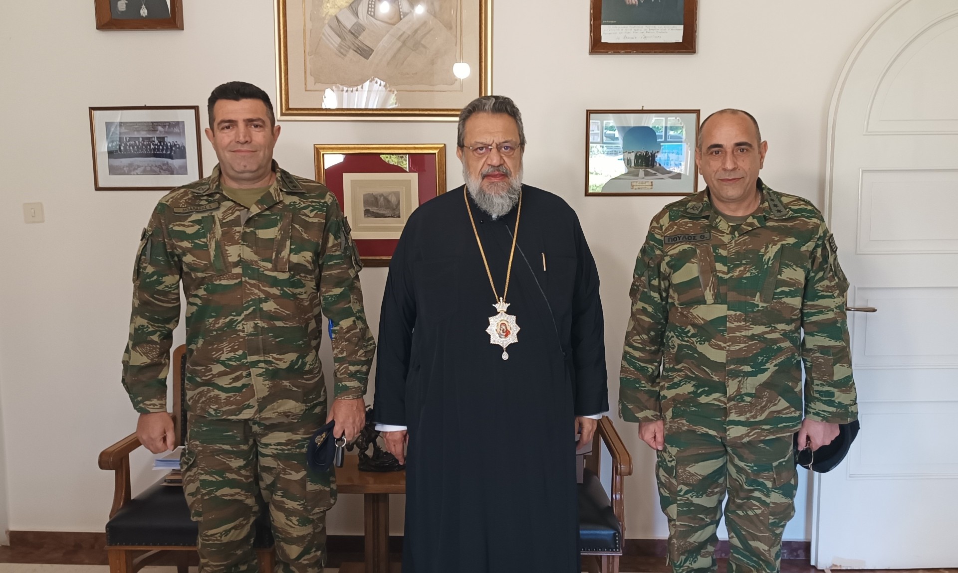 Επισκέψεις του νέου διοικητή της 77 Μ.Ε. Καλαμάτας στον μητροπολίτη Μεσσηνίας και τον δήμαρχο Καλαμάτας