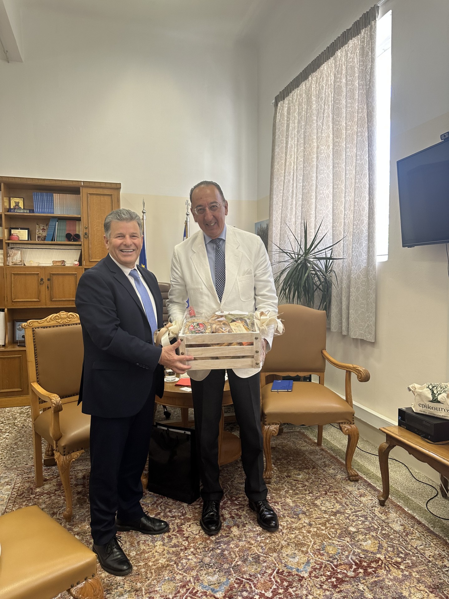 Στον αντιπεριφερειάρχη ο πρέσβης της Ισπανίας