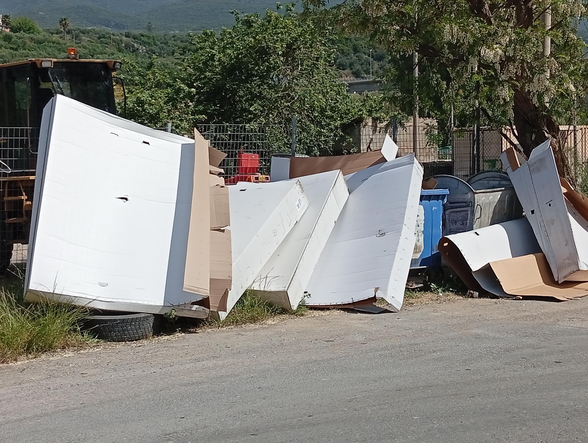 Να τα «τσακάνε»