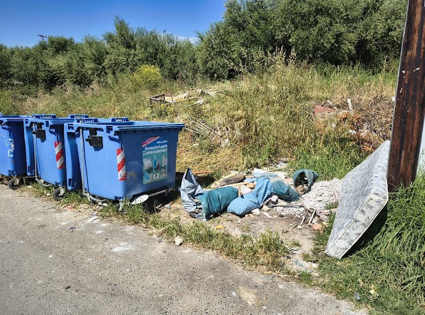 Συνεχίζουν να πετούν