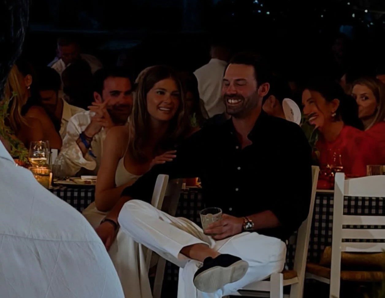Αμαλία Κωστοπούλου και Jake Medwell: Γλέντι στην Πύλο πριν από τον γάμο του ζευγαριού