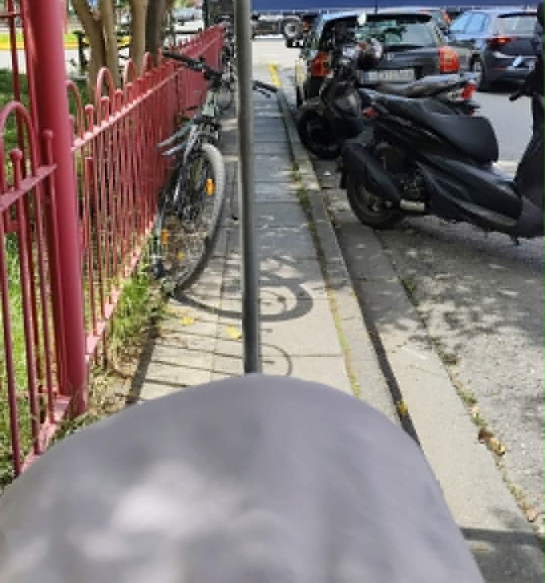 Το καρότσι από πού θα περάσει;
