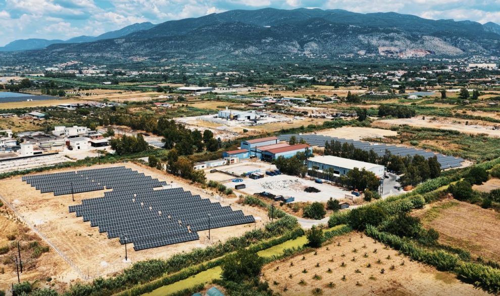 Ενέργεια των φωτοβολταϊκών της ΔΕΥΑΚ χάνεται,  γιατί δεν μπορεί να την απορροφήσει ο ΔΕΔΔΗΕ!