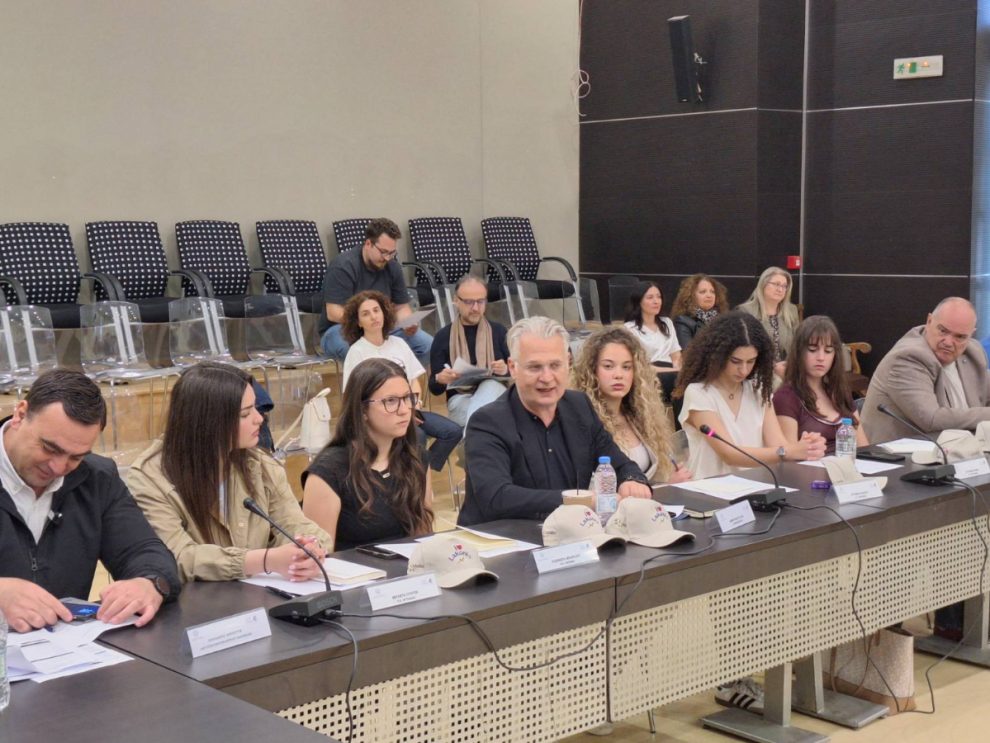 Δ. Πτωχός στο Περιφερειακό Συμβούλιο Νέων: «Θέλουμε τη γνώμη σας, τη φωνή σας, τη συμμετοχή σας»