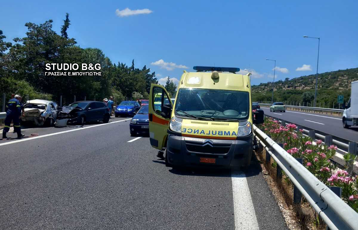 Καραμπόλα στον αυτοκινητόδρομο Κορίνθου – Καλαμάτας