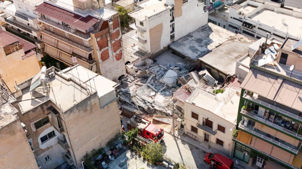 Μηχανικοί: Η κατάρρευση στα Πετράλωνα φέρνει στο προσκήνιο τα κενά στην ασφάλεια των κατασκευών
