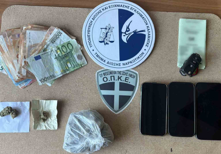 Νέα σύλληψη νεαρών με κρυμμένα ναρκωτικά στο αυτοκίνητο