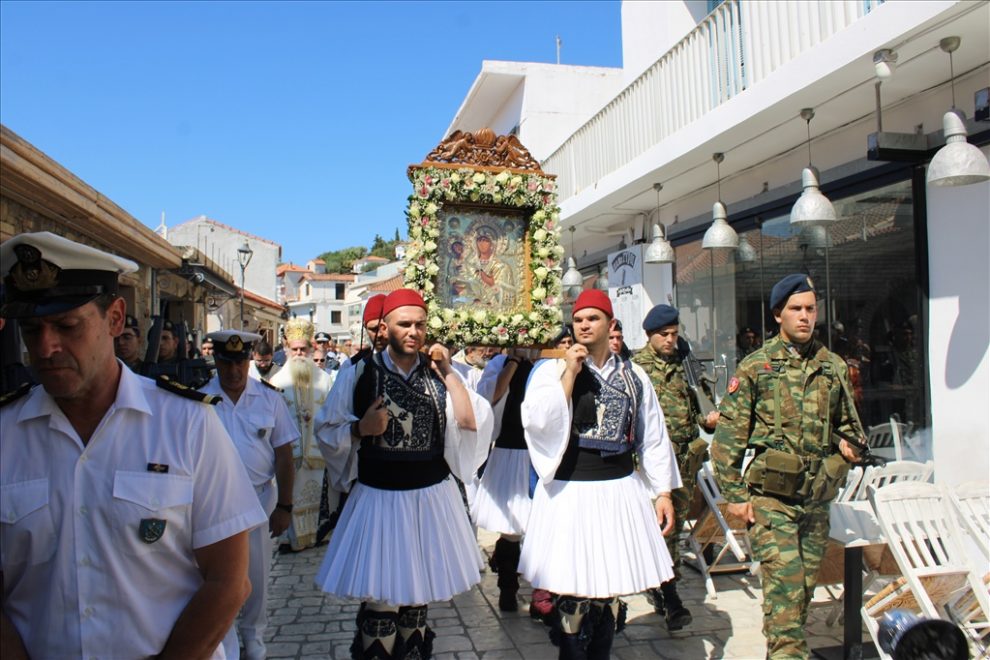 Το πρόγραμμα εορτασμού της πολιούχου της Φοινικούντας, Παναγίας Τριχερούσας