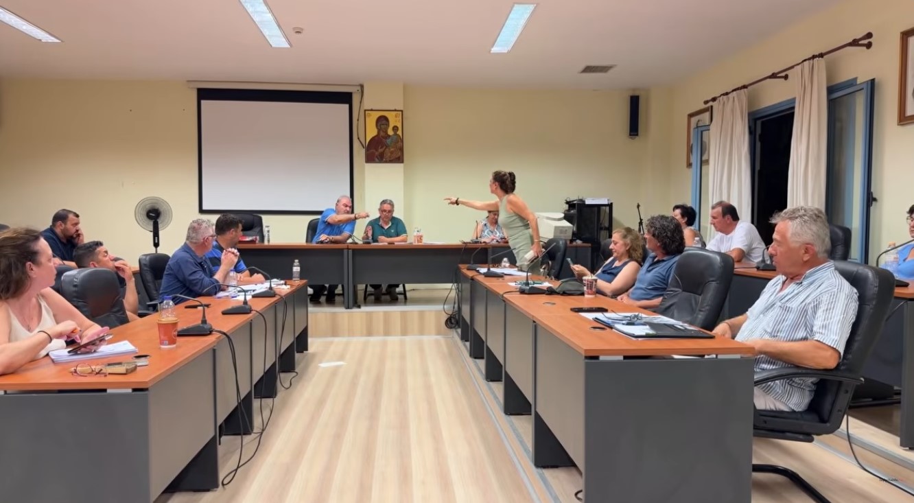 Δ.Σ. Τριφυλίας: Αντιπαραθέσεις Λεβεντάκη με Παναγιωτοπούλου για Λε-Πα, εκλογές 2028 και… Πτωχό