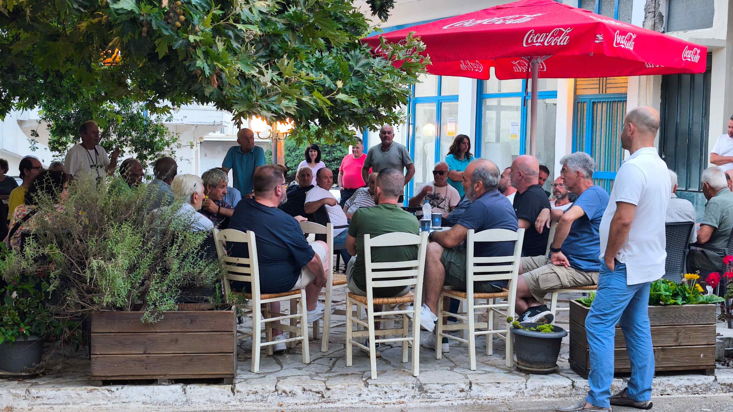 Στους δρόμους οι κάτοικοι του  Χανδρινού για τα προβλήματα της περιοχής