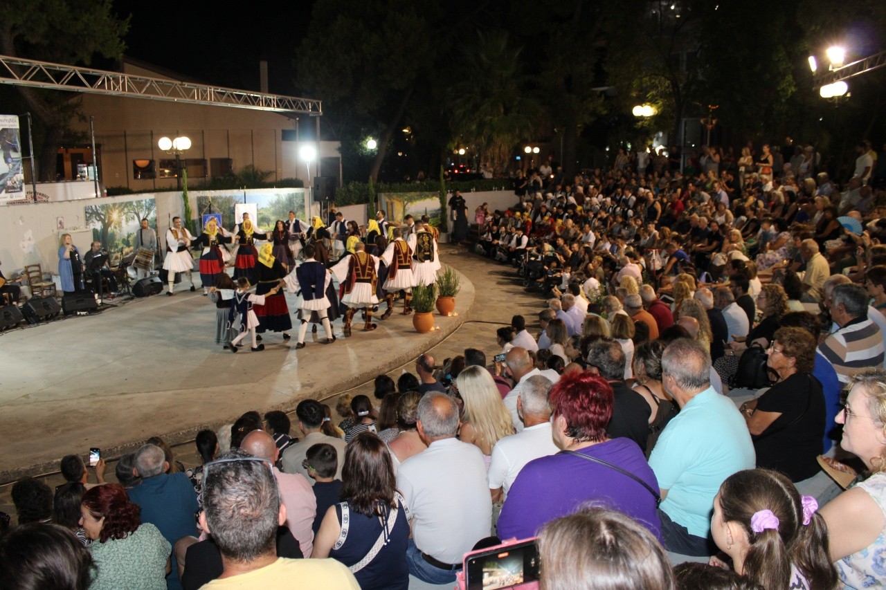 Ένα διήμερο με παραδοσιακούς χορούς και μουσική στο πάρκο της Μεσσήνης