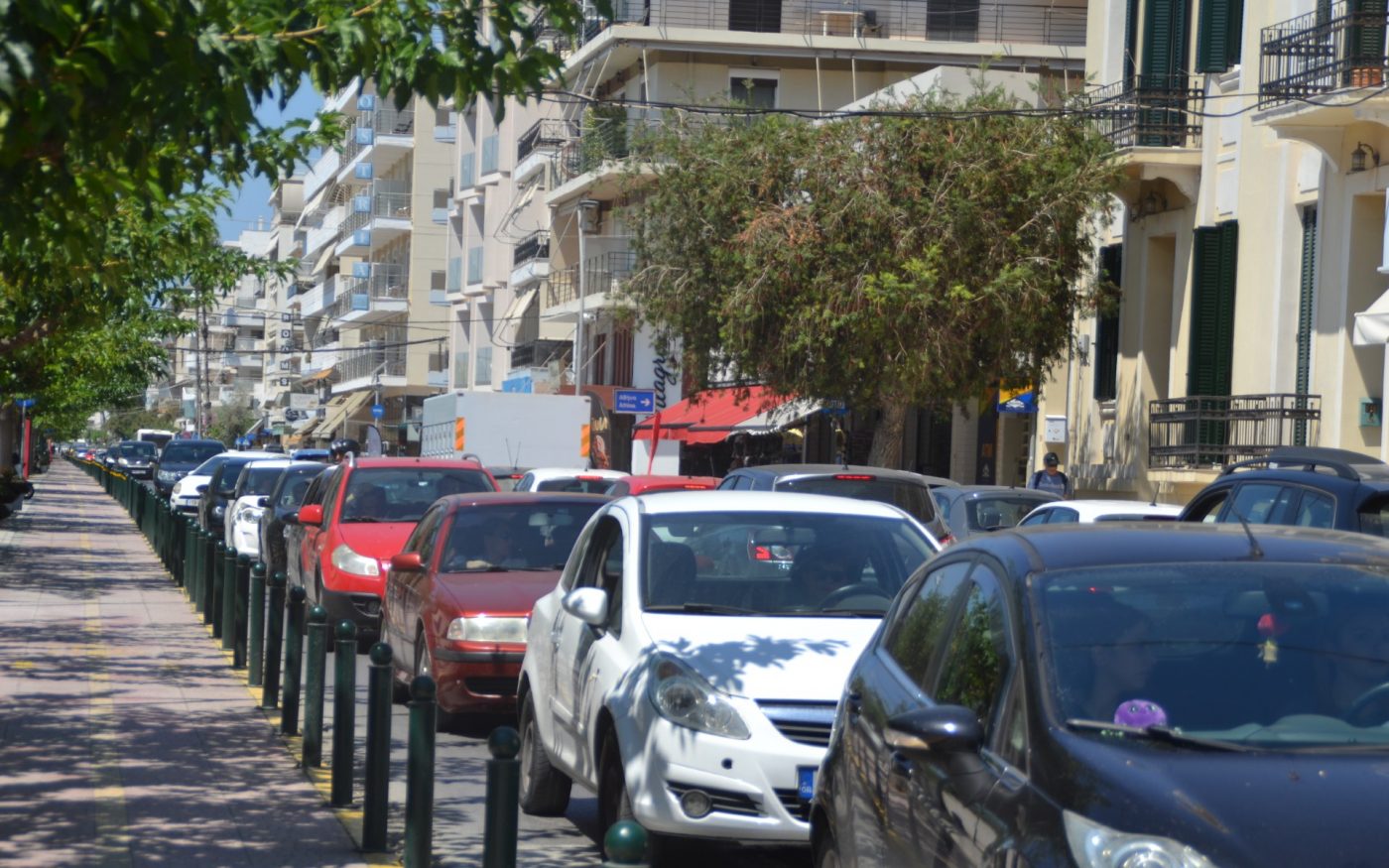Κίνηση στην Καλαμάτα – Δεν υπάρχει ούτε ράντζο για τον Δεκαπενταύγουστο