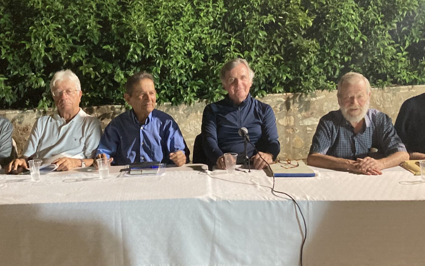 Κυπαρισσία – Παρουσιάστηκε το βιβλίο για τον Γιάννη Γ. Παπαγεωργίου