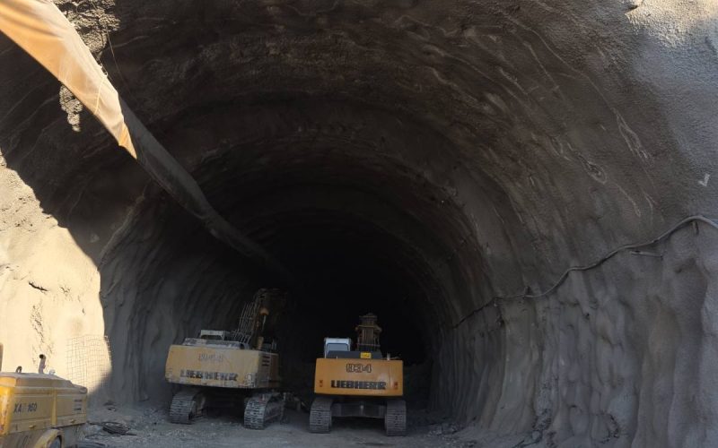 Κατολίσθηση μέσα στην υπό κατασκευή σήραγγα Πεταλιδίου
