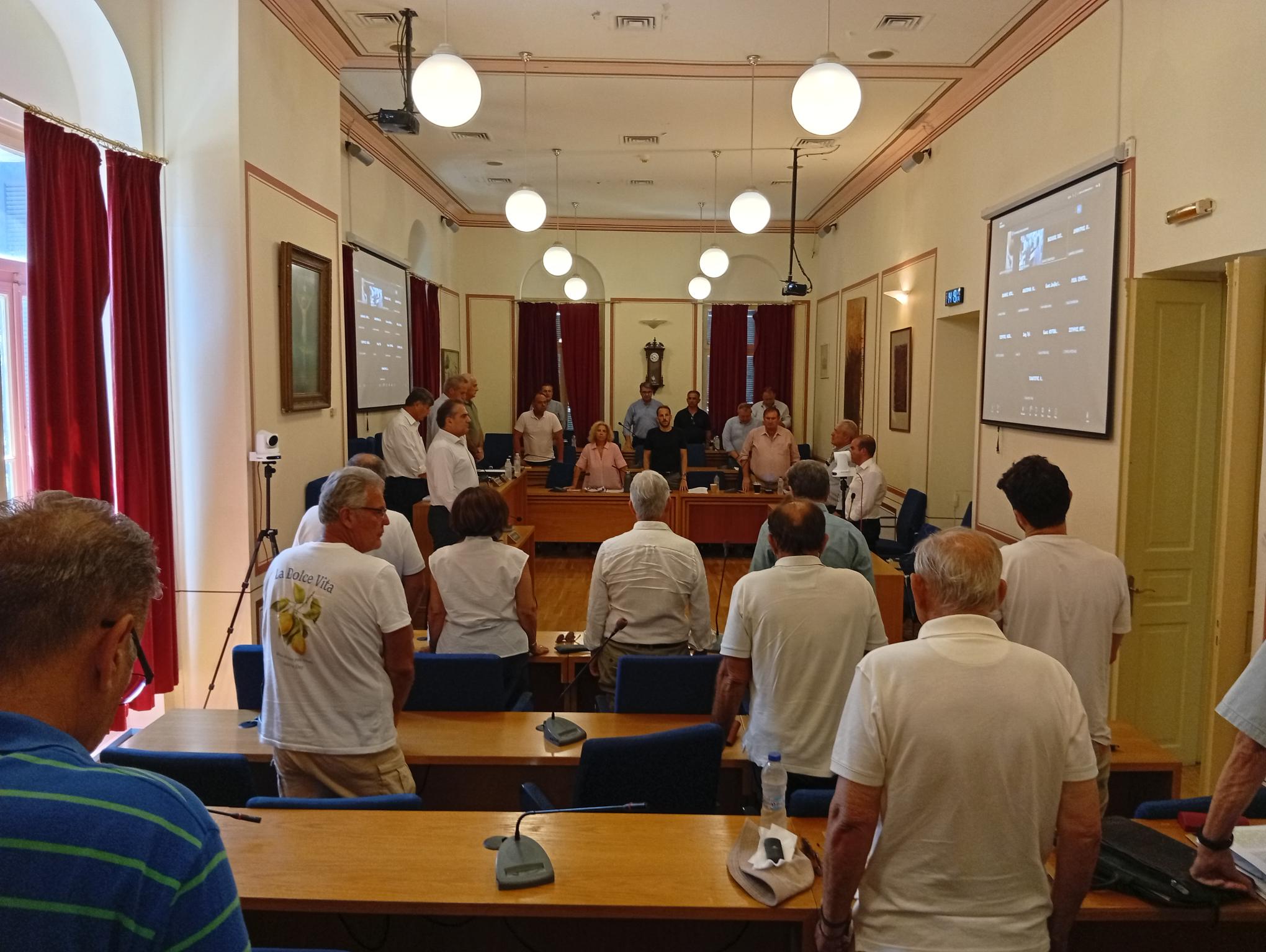 Για τους πυροσβέστες που έπεσαν στο πεδίο της μάχης