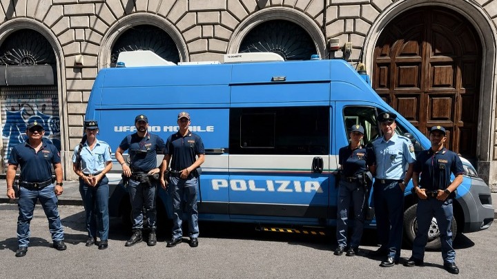 Κοινές περιπολίες Ιταλών και Ελλήνων αστυνομικών στην περιοχή του σιδηροδρομικού σταθμού Τέρμινι της Ρώμης